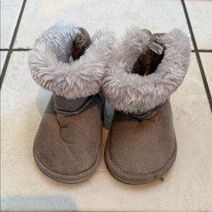 H&M Cozy Gray Toddler Boots with Velcro